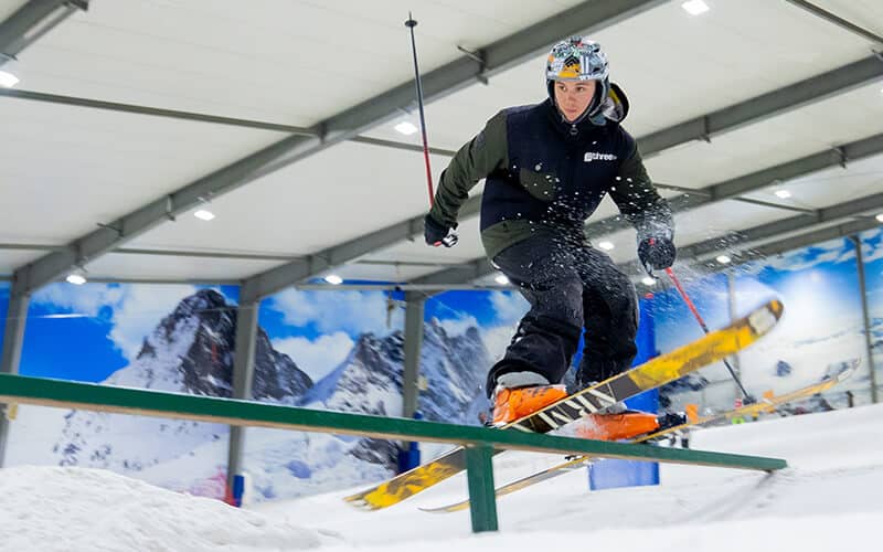 Freestyle Skiing in terrain park at snowplanet